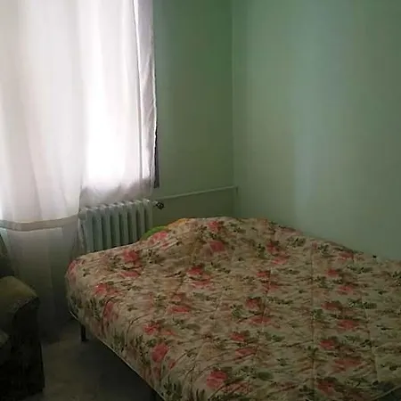 Hostel 1 *