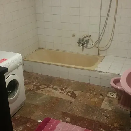 1 Hostel